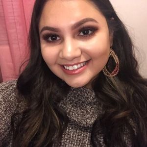 Meet your Posher, Evelyn